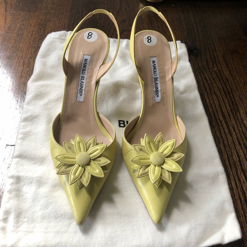 Manolo Blahnik slingback pump with flower
